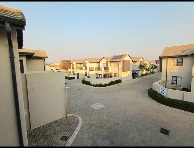 3 BEDROOM HOUSE FOR SALE IN RASLOUW